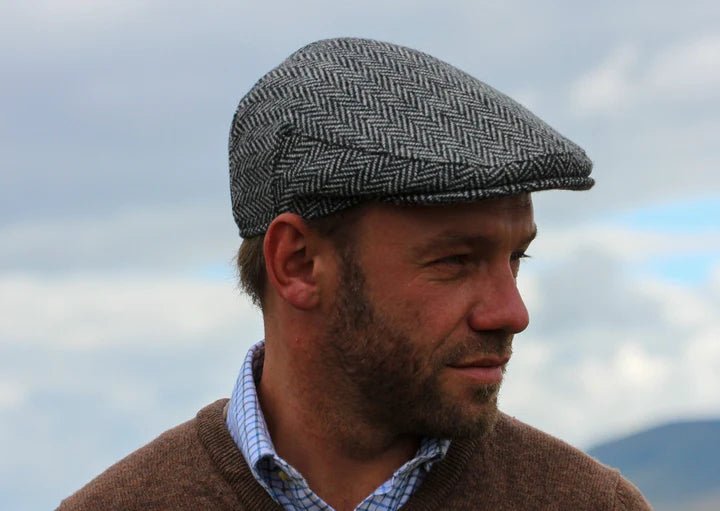 Flat Caps - A Welsh Secret - Welsh Tweed - Clothing - Medium 22" - Dinefwr