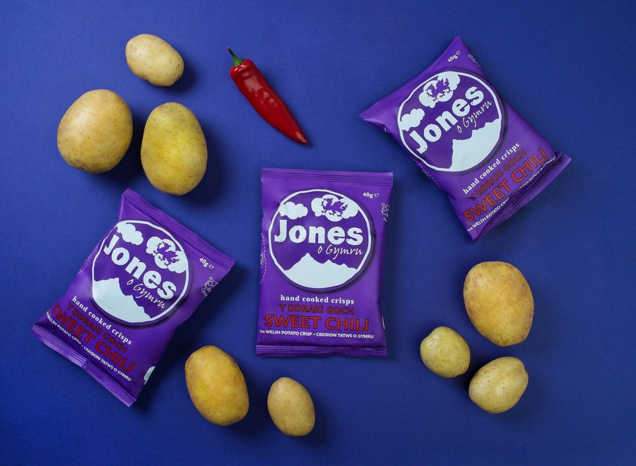 Jones Hand Cooked Crisps - Y Ddraig Goch Sweet Chilli - A Welsh Secret - Jones O Gymru - Snacks - -